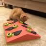 Игрушка головоломка для котов арбуз Nina Ottosson Puzzle & Play Melon Madness