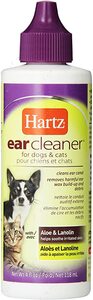 Лосьон для очищения ушей у собак и котов с Алоэ Вера и ланолином Hartz Ear Cleaner for Dogs & Cats
