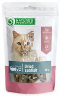 Лакомство для котов, сушеные солнечные окуни Nature's Protection snacks for cats dried sunfish